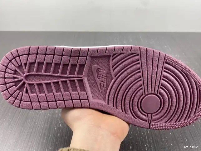 1st Kicks 1 Air Low (W) Unity DR8057-500 Jordan 0528